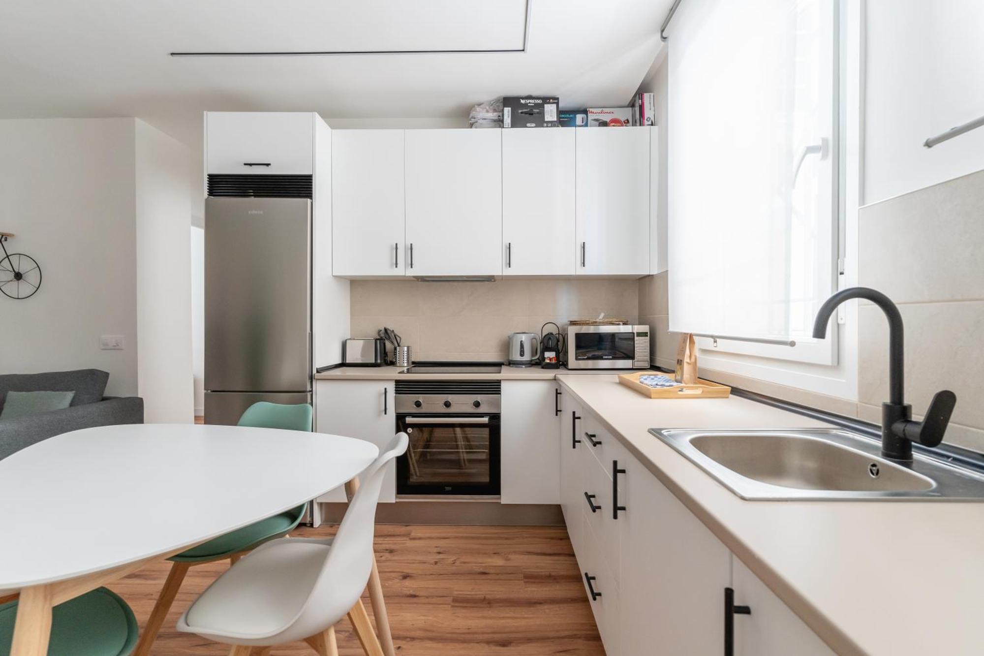 Modern Cozy-2bedrooms 1bathroom-delicias Appartement *
